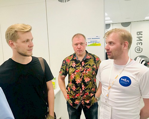 Выпускники + Эндаумент = Молодежная бизнес лига